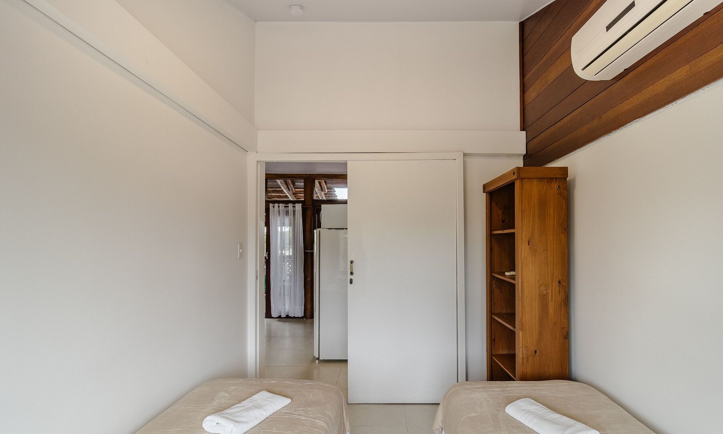 Apartamento básico | Ferros/tábuas de passar roupa, Wi-Fi de cortesia