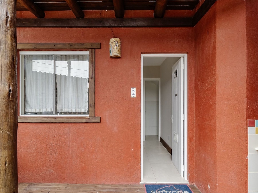 Basic Apartment | Exterior detail