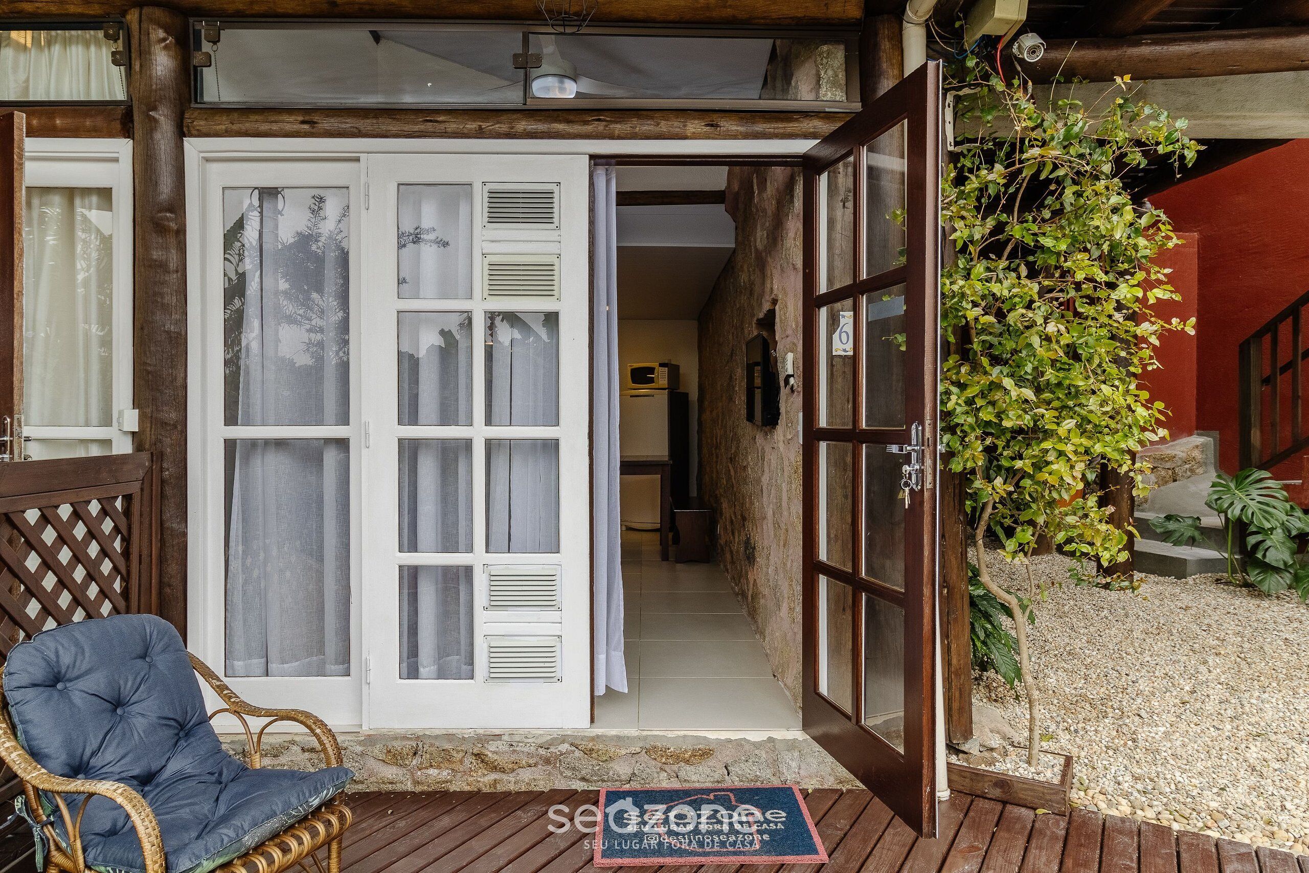 Apartamento básico | Detalle del exterior
