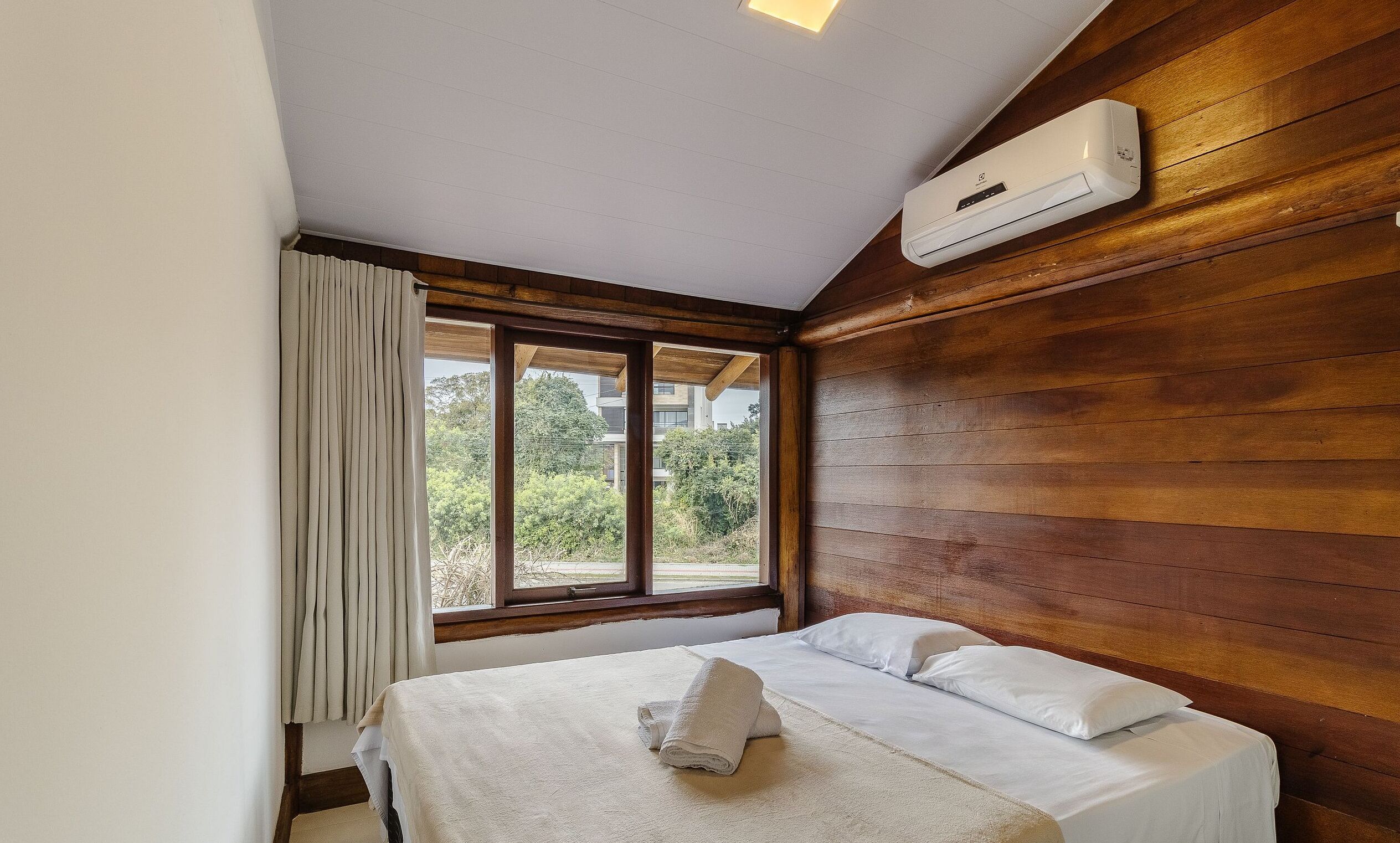 Basic Apartment | Iron/ironing board, free WiFi