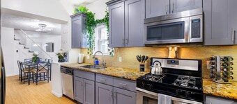 Central 5BD Getaway - Spacious Home w/ BBQ