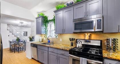 Central 5BD Getaway - Spacious Home w/ BBQ