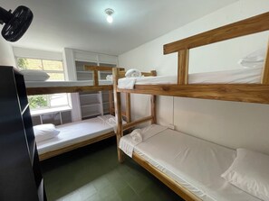 Mobiliari individual i espai de treball apte per a portàtils