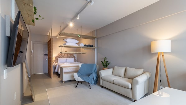 1 habitación, tabla de planchar con plancha, wifi gratis y ropa de cama 