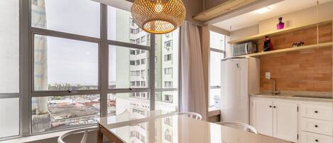 Apartment | Private kitchen | Microwave, cookware/dishes/utensils