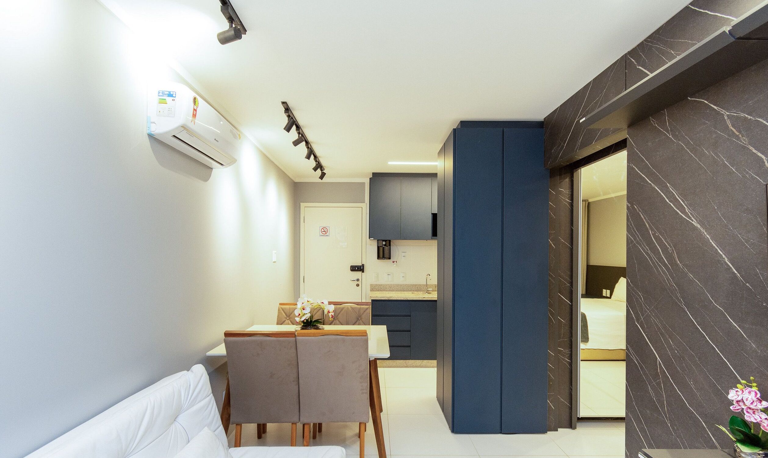 Basic Apartment | Interior