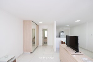 Basic Apartment | Interior
