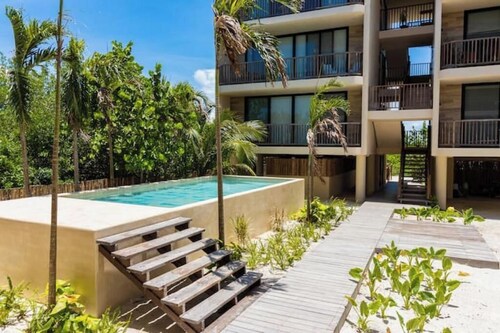 Loft in Punta Cocos, steps from the beach

