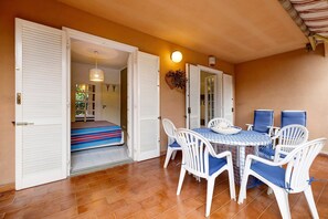 1 makuuhuone, silitysrauta/-lauta, ilmainen Wi-Fi, vuodevaatteet