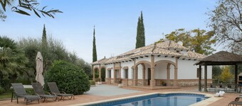 Villa 'Los Mellizos' with Private Pool, Wi-Fi and Air Conditioning