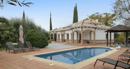 Villa 'Los Mellizos' with Private Pool, Wi-Fi and Air Conditioning