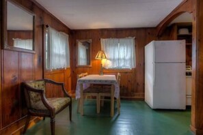Interior - Lakeside Cottage with Kitchen (Holderness)