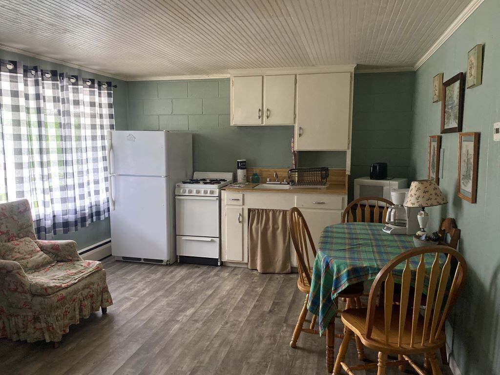 冰箱、微波炉、烤箱、炉灶