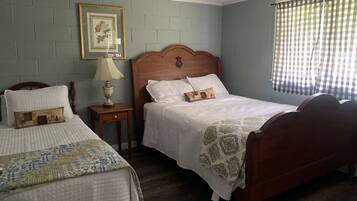 2 bedrooms, WiFi, bed sheets