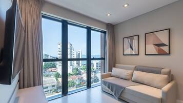 Basic Apartment | Living area | Smart TV