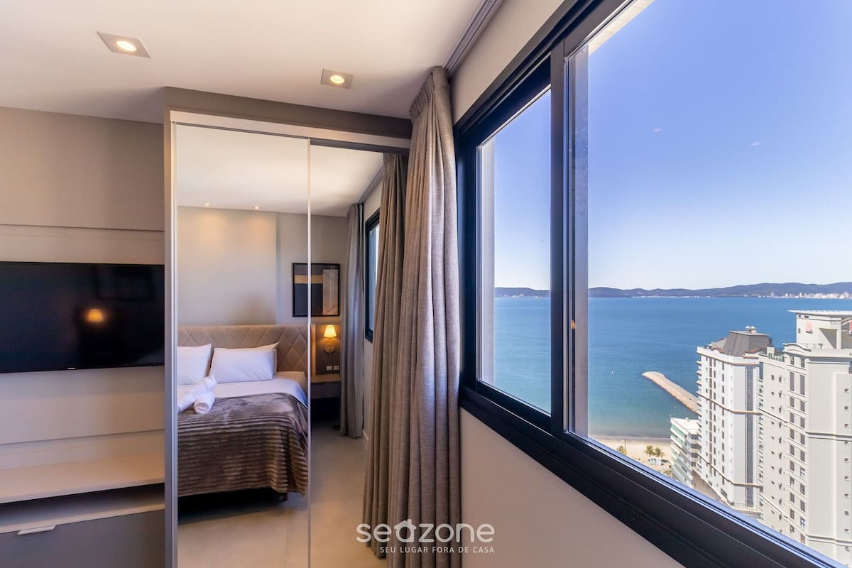 Basic Apartment | 2 bedrooms, iron/ironing board, free WiFi