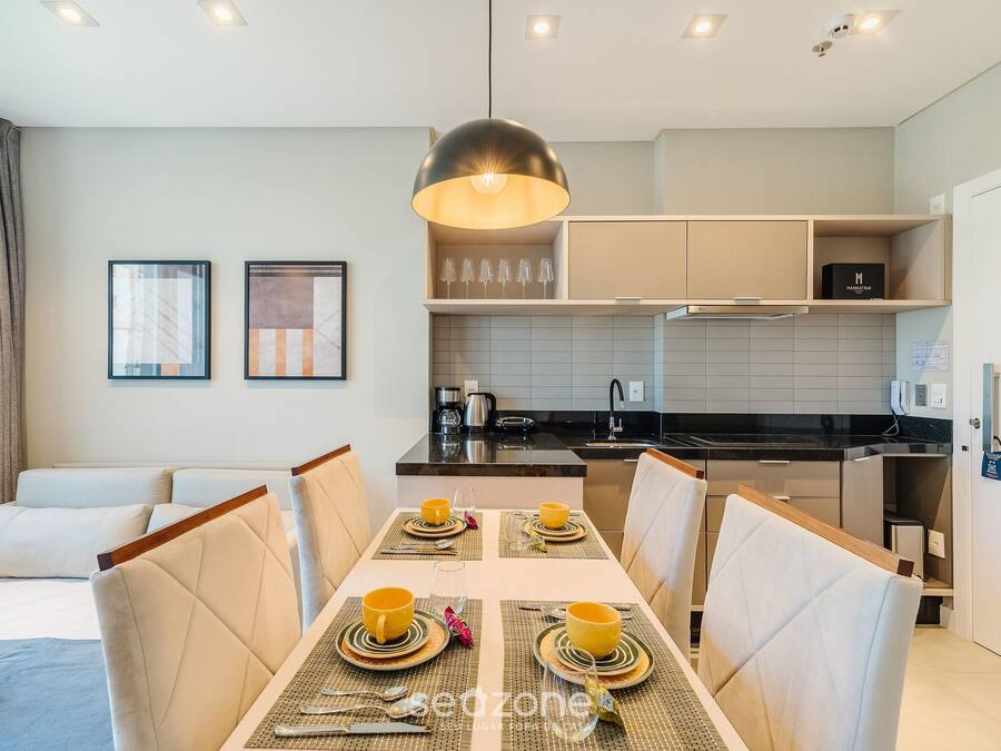 Basic Apartment | Dining