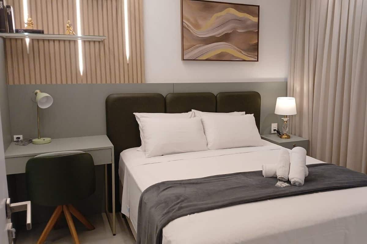 2 habitaciones, tabla de planchar con plancha y wifi gratis