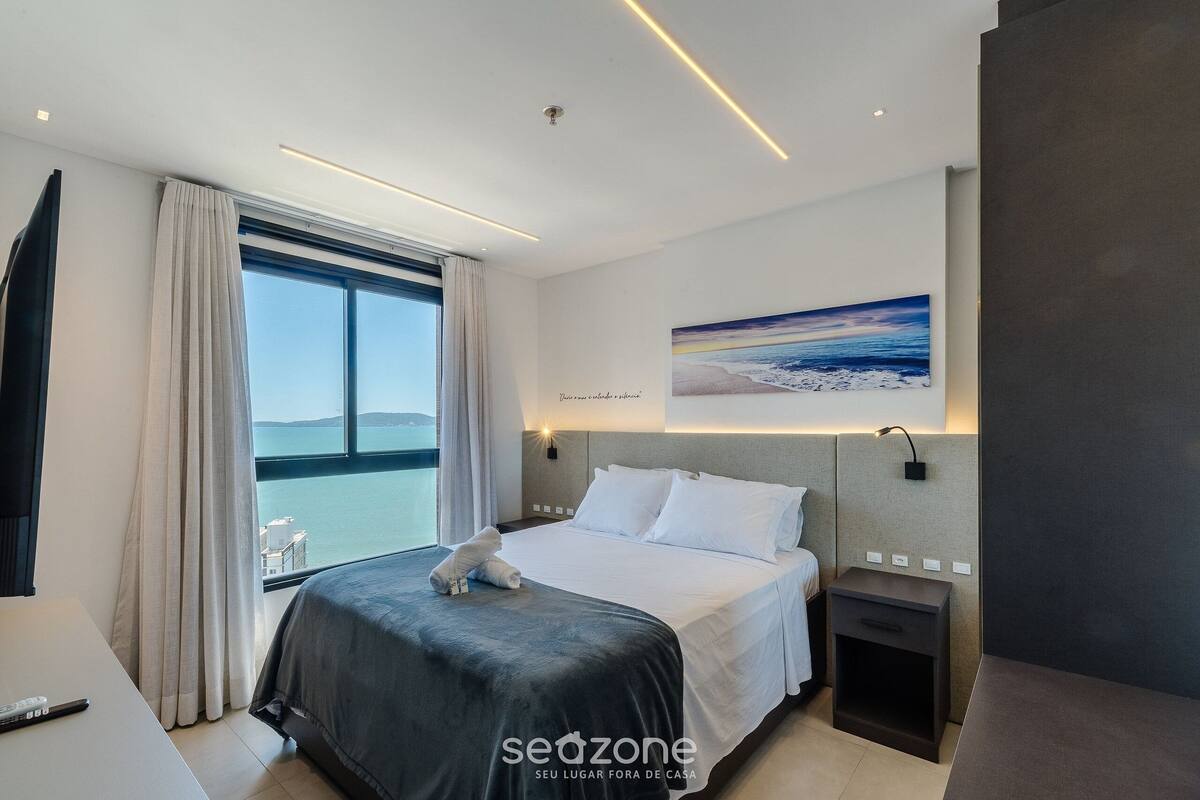 Basic Apartment | 2 bedrooms, iron/ironing board, free WiFi