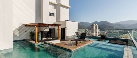 Basic-Apartment | Pool