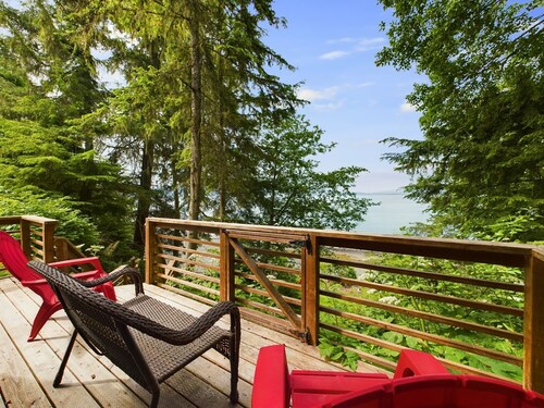 Lena Beach Oceanview Suite