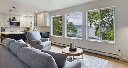Lena Beach Oceanview Suite