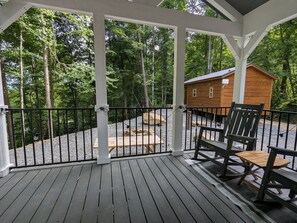 Unclassified image, 4 of 5, button