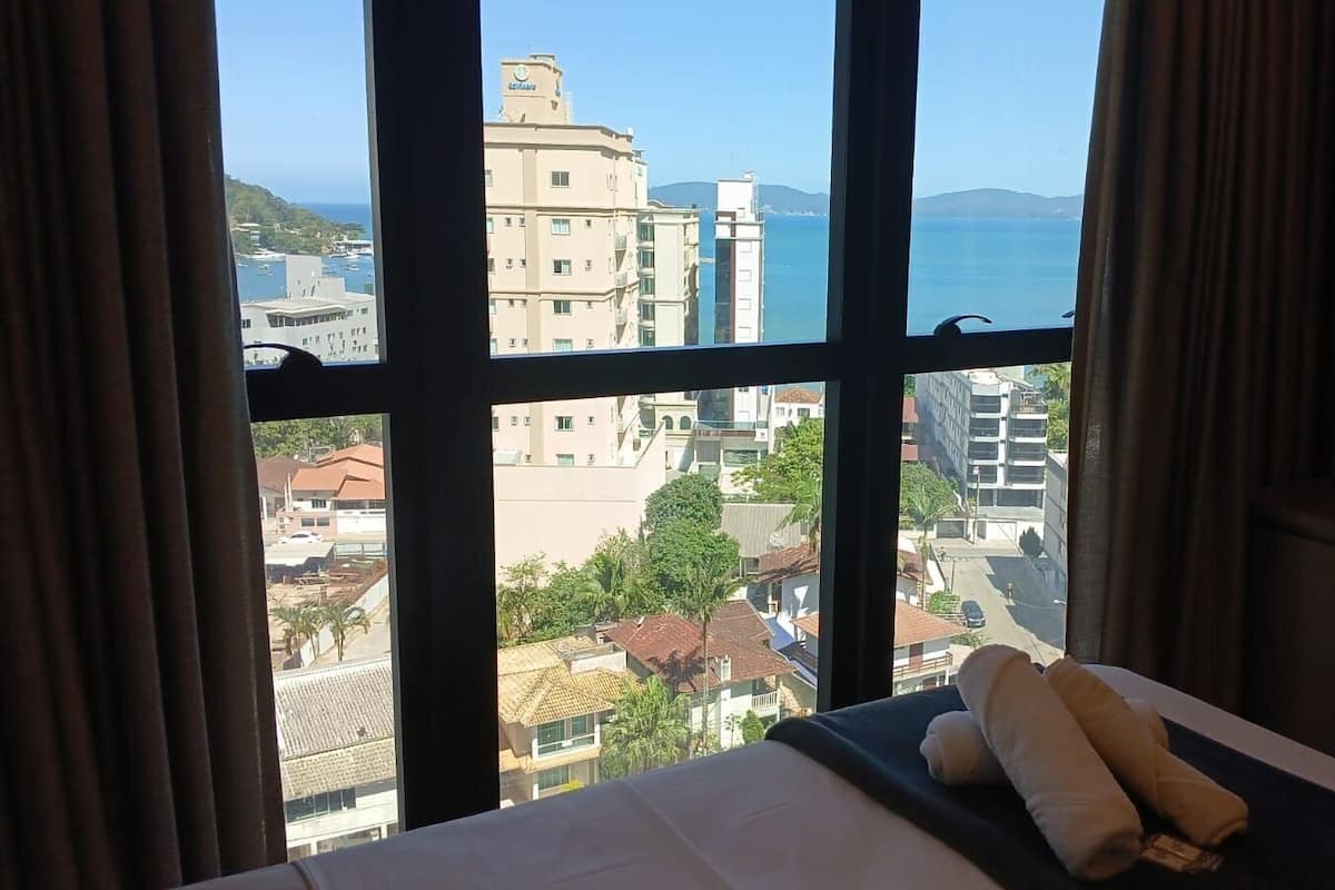 Iron/ironing board, free WiFi