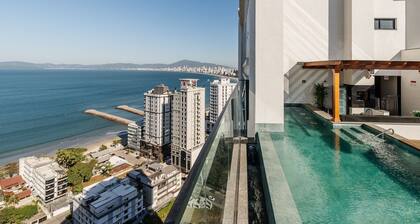 MHFA Studios em Prédio Luxuoso Vista Mar