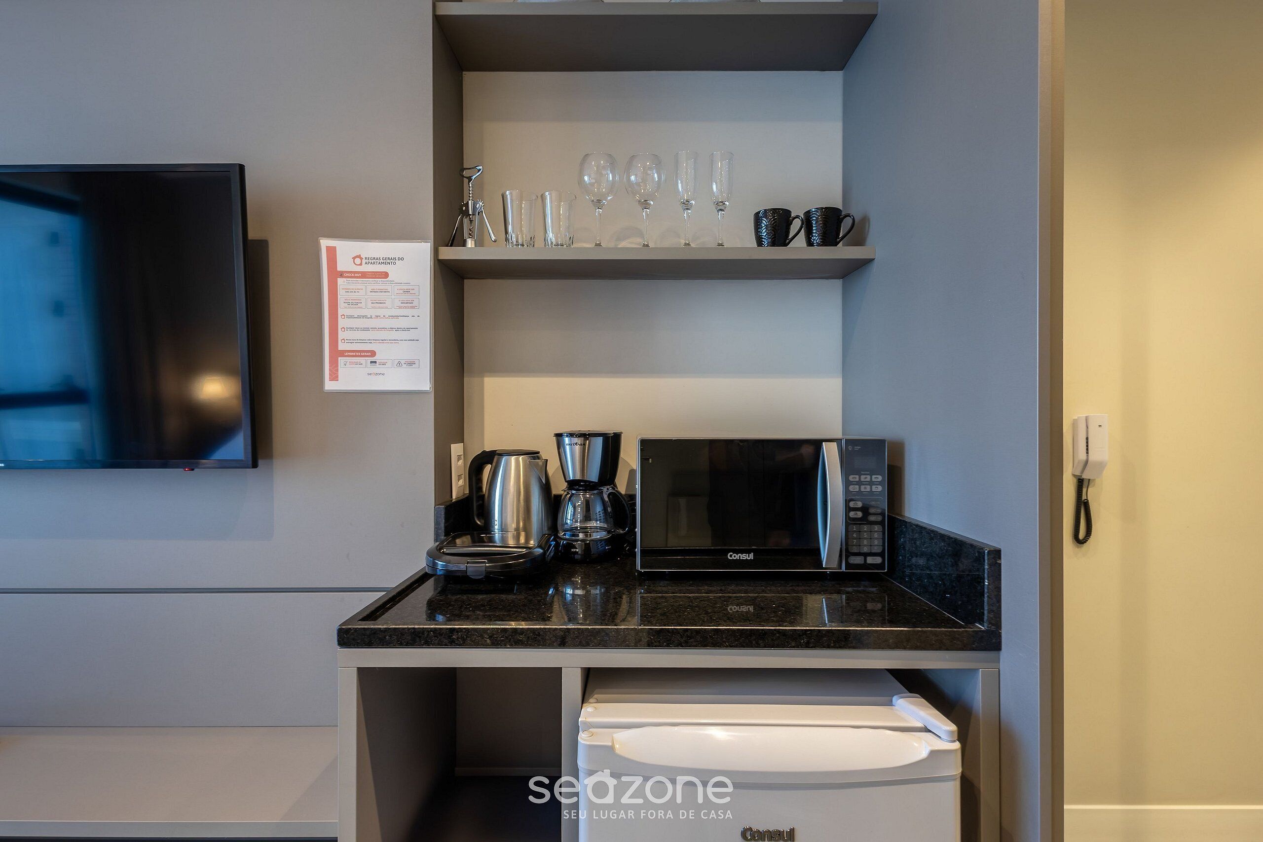 Basic Apartment | Interior