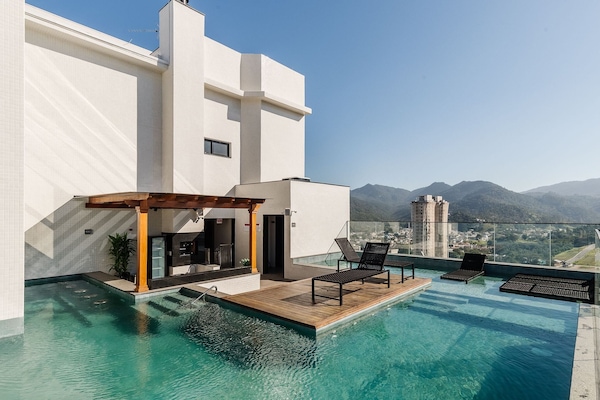 Estudio básico | Alberca | Alberca al aire libre