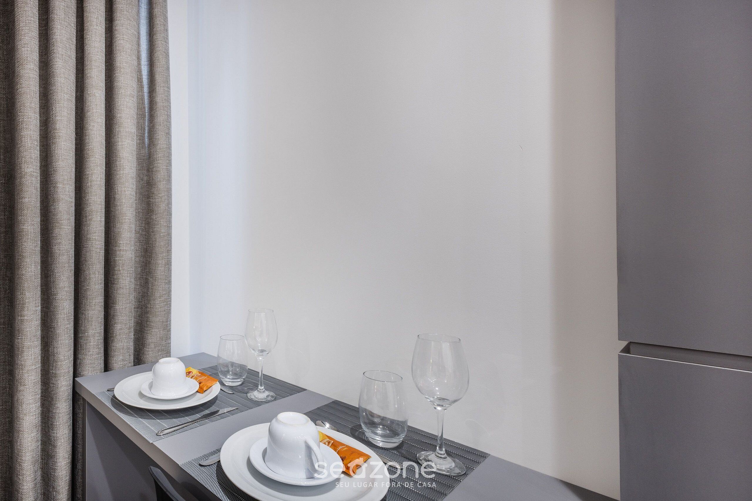 Basic Studio | Dining