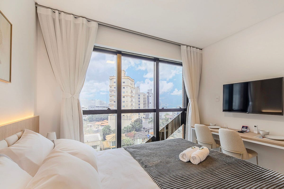 Basic Apartment | 1 bedroom, iron/ironing board, free WiFi, bed sheets