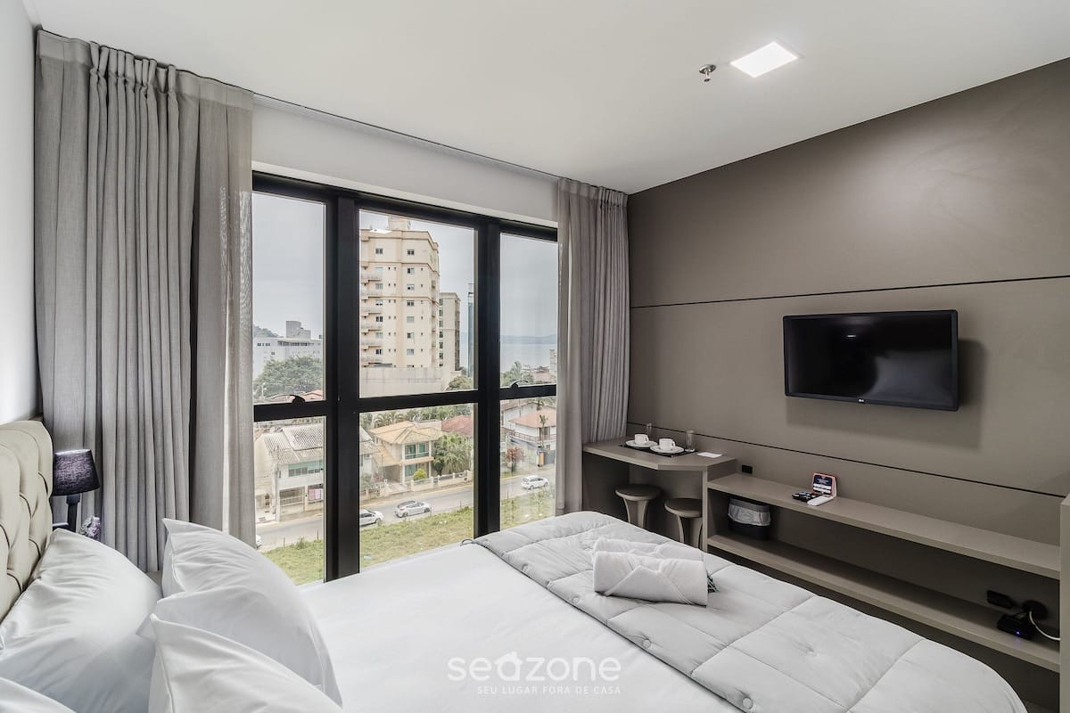 1 chambre, fer et planche à repasser, Wi-Fi gratuit, draps fournis