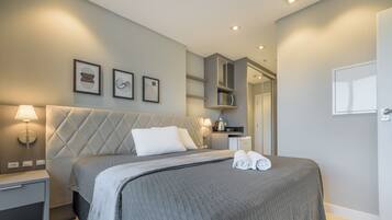 Estudio básico | Tabla de planchar con plancha, wifi gratis y ropa de cama