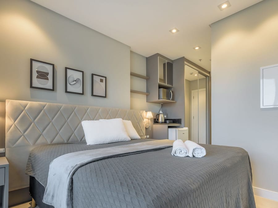 Basic Studio | Iron/ironing board, free WiFi, bed sheets