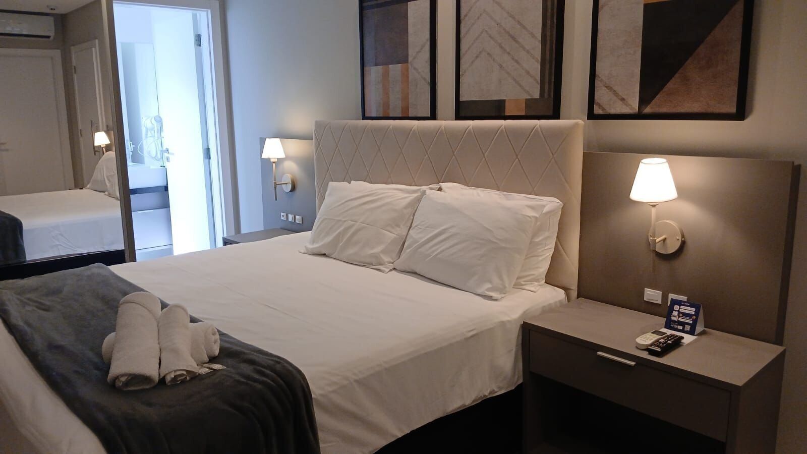 基础公寓 | 熨斗/熨衣板、免费 WiFi、床单