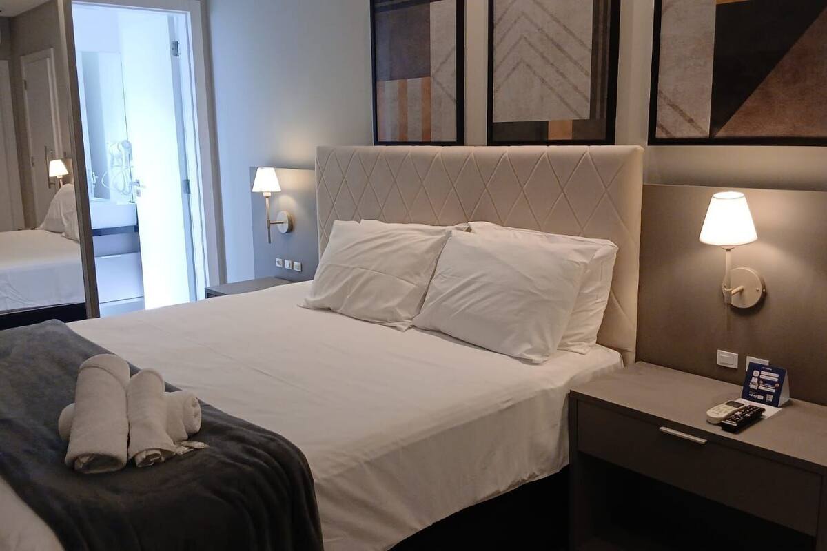 基础公寓 | 熨斗/熨衣板、免费 WiFi、床单