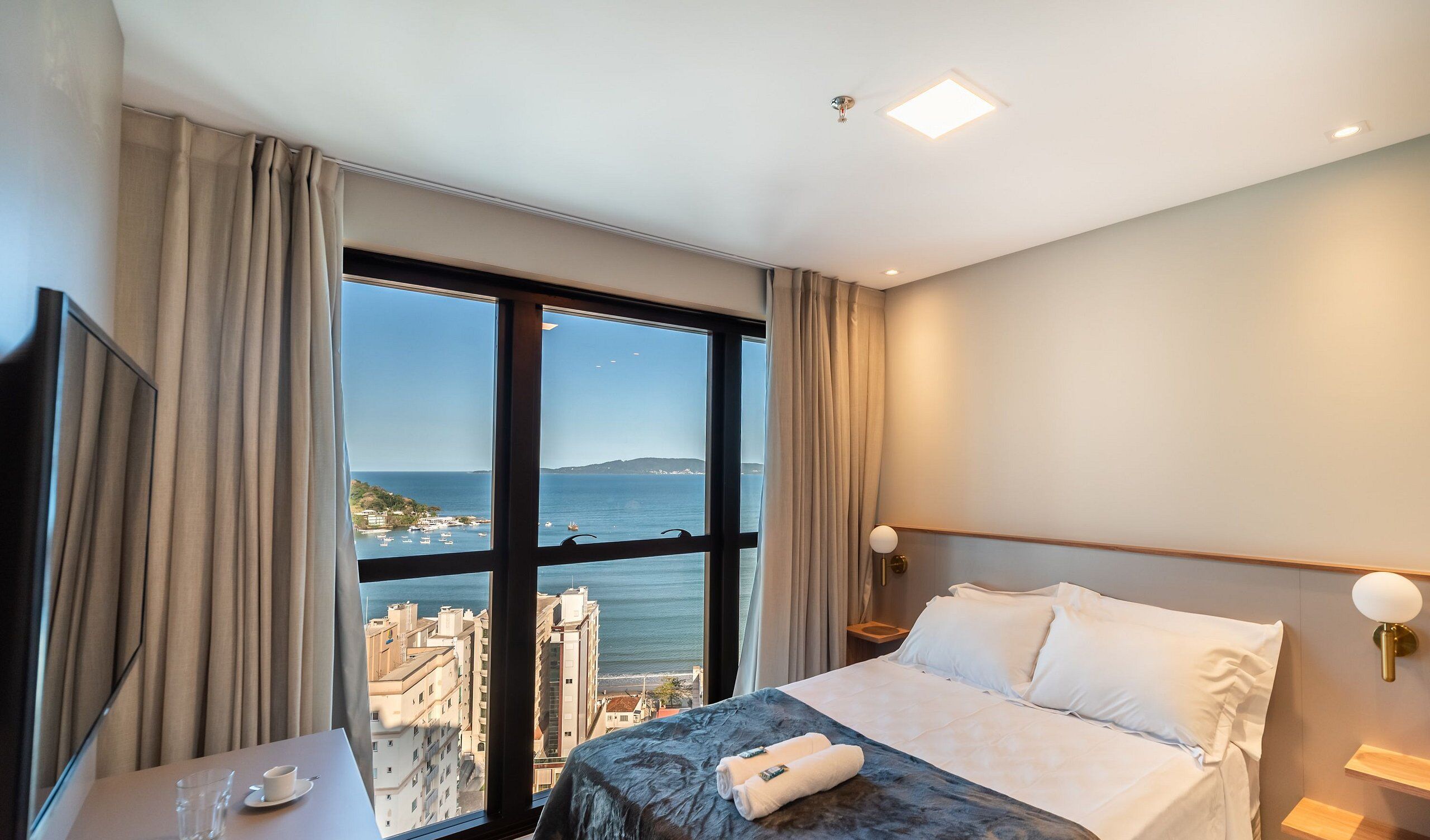 Basic Studio | Iron/ironing board, free WiFi, bed sheets