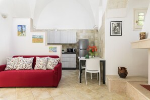Appartement, vue ville | Cuisine privée | Machine à expresso, tables à manger