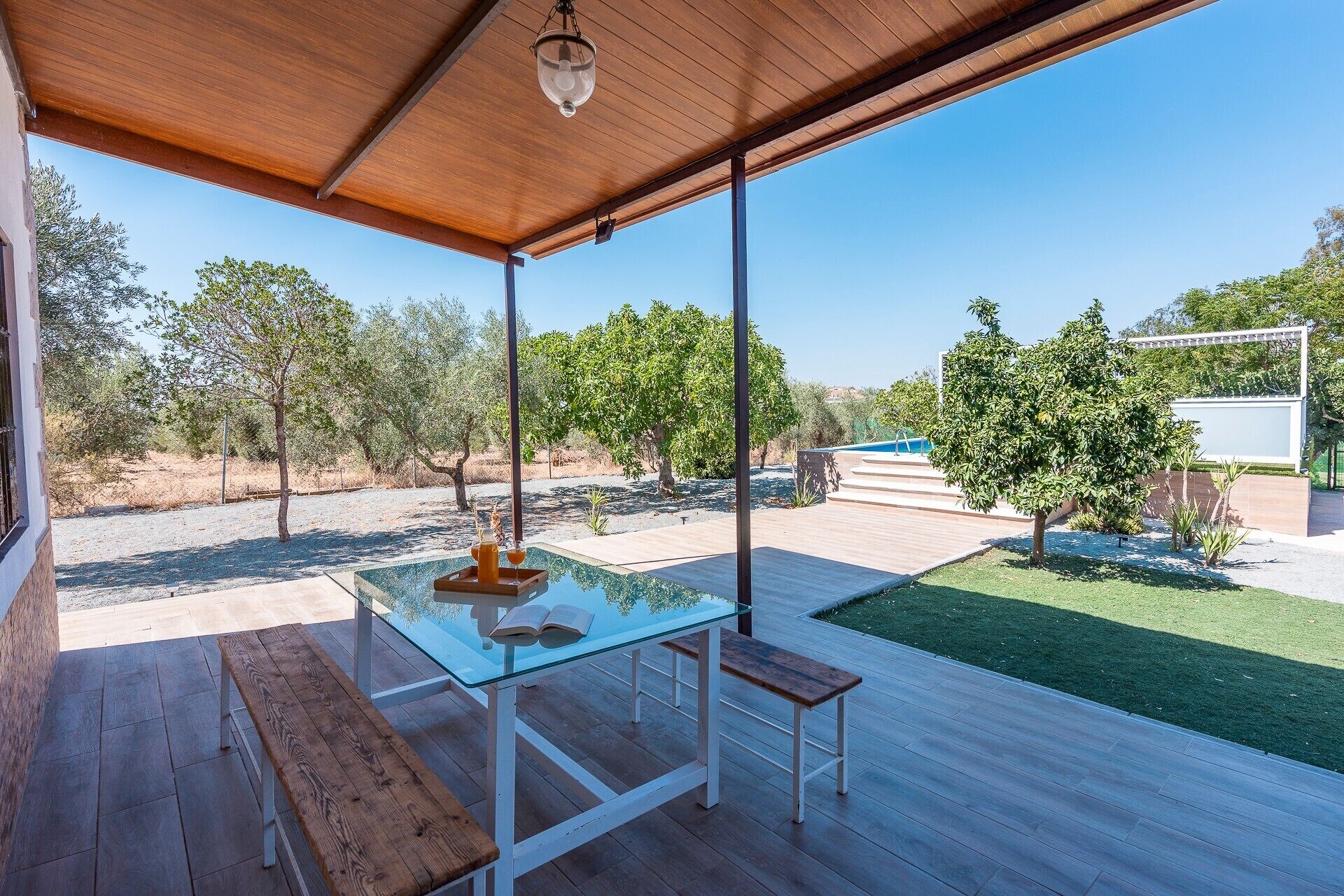 تناول الطعام بالخارج