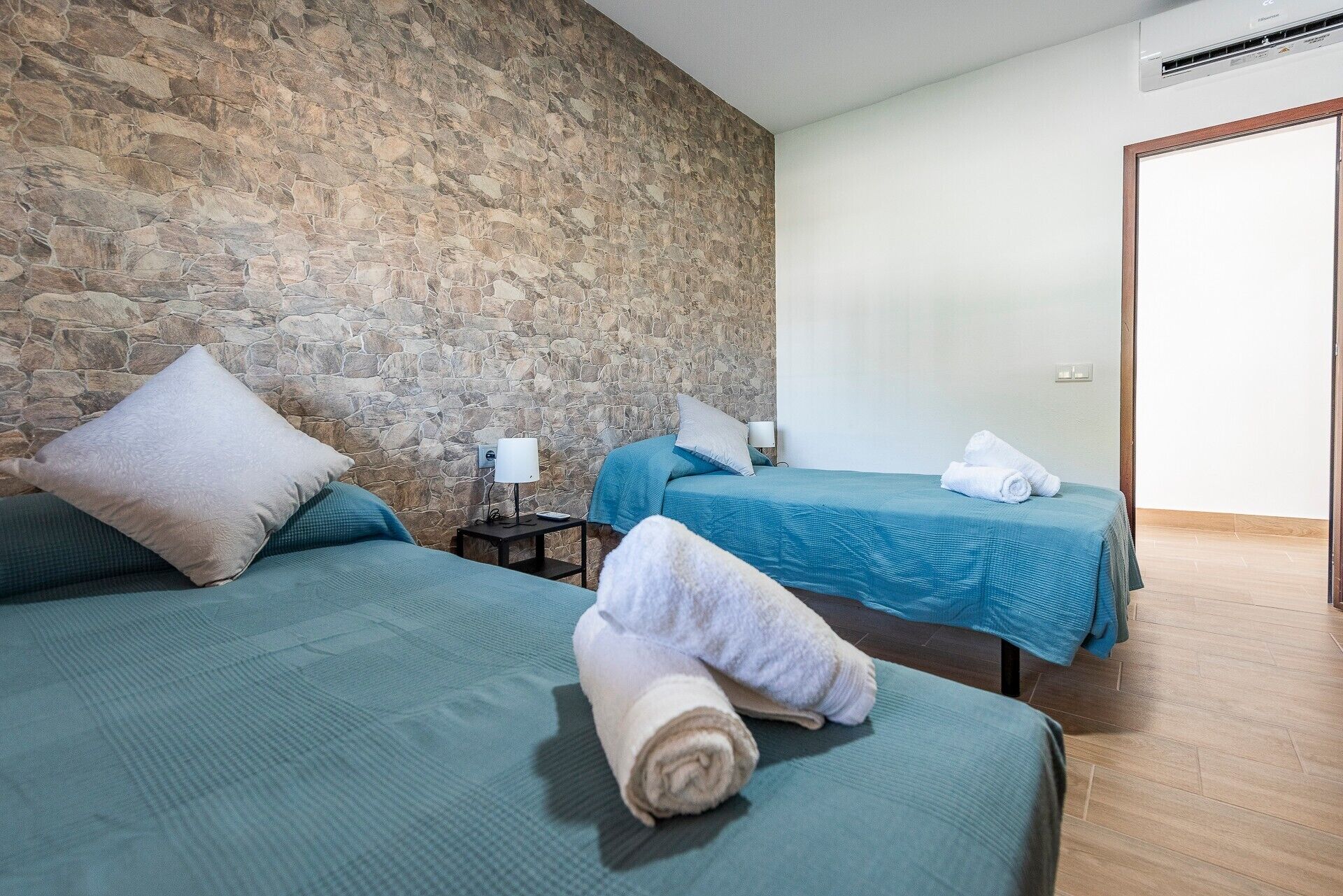 3 sovrum, strykjärn/strykbräda, gratis wi-fi och sängkläder