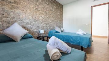 3 sovrum, strykjärn/strykbräda, gratis wi-fi och sängkläder