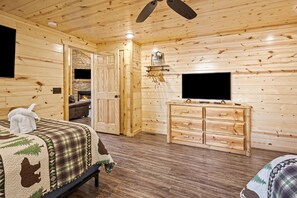 2 habitaciones, tabla de planchar con plancha y wifi gratis 