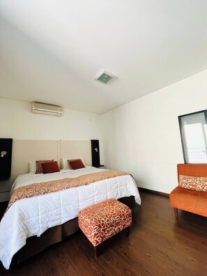 1 Schlafzimmer, Bügeleisen/Bügelbrett, Bettwäsche