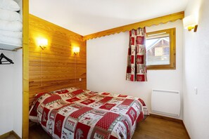 2 bedrooms, WiFi, wheelchair access - Apartment 'A1 308 Appart Au Pied Des Pistes' with Mountain View and Balcony (Saint-François-Longchamp)