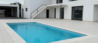 Holiday Home 'Bella Casa' with Mountain View, Pool and Air Conditioning