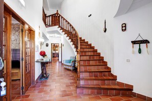 Interior - Country House 'Quinta Da Violeta' with Sea View, Wi-Fi and Air Conditioning (Loulé)