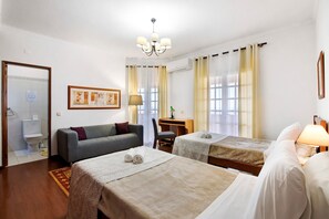 4 Schlafzimmer, Bügeleisen/Bügelbrett, kostenloses WLAN, Bettwäsche