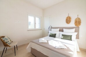 3 bedrooms, desk, iron/ironing board, WiFi - Bianca Balistris Villa with pool ten minutes from the cliffs of Polignano  (Polignano a Mare)